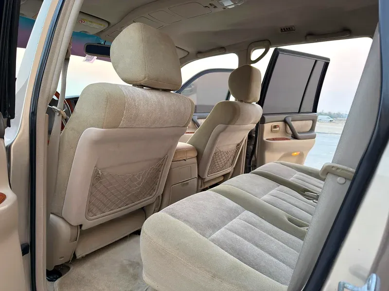 تويوتا لاند كروزر 2004